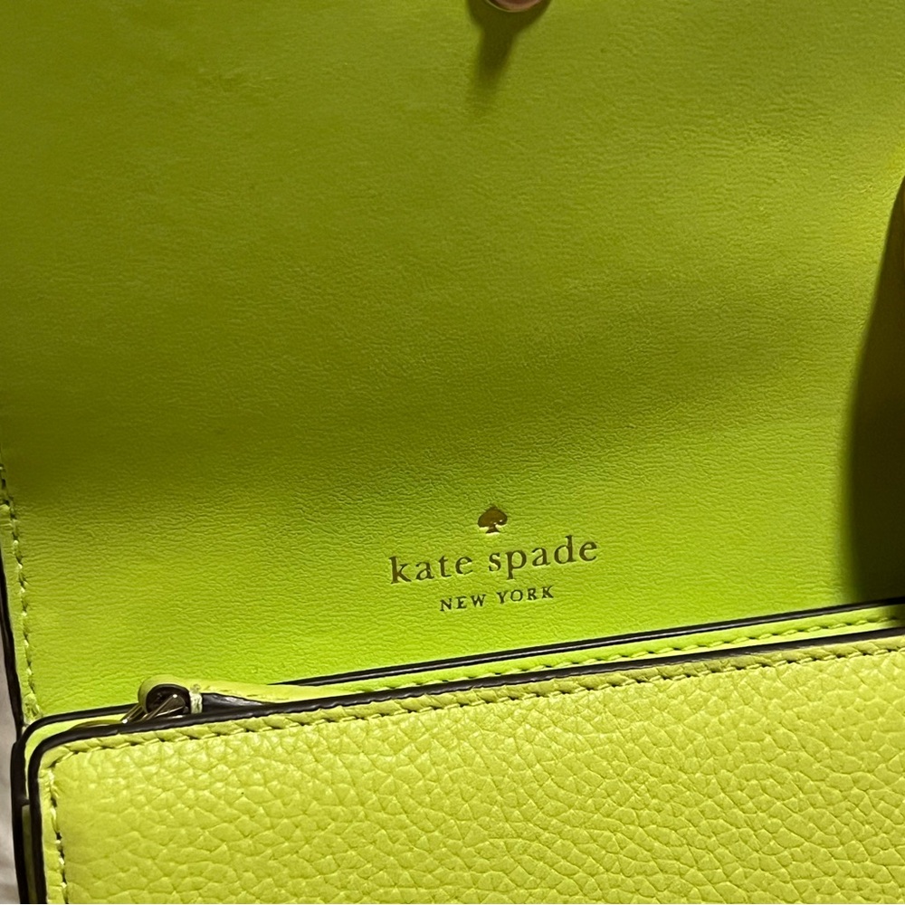 Kate Spade Kayla L-zip wallet in color Lime slushy - Picture 7 of 9